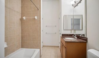 309 HOLLAND 327, Alexandria, VA 22314
