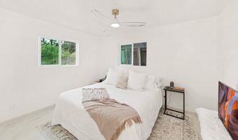 15-1888 21st Ave, Keaau, HI 96749