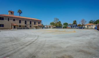 427 Woodrow Ave, Bakersfield, CA 93308