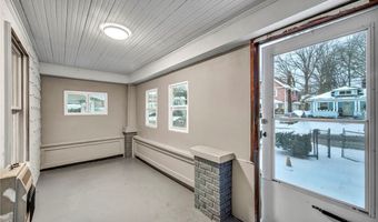960 Whittier Ave, Akron, OH 44320