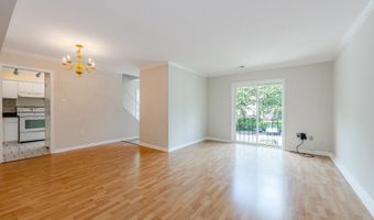 4627 LOGSDON Dr 51, Annandale, VA 22003