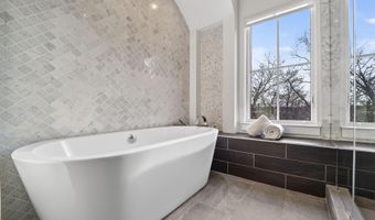 4964 ESKRIDGE Ter NW, Washington, DC 20016