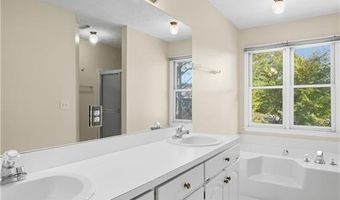 605 LOCKWOOD St, Auburn, AL 36830