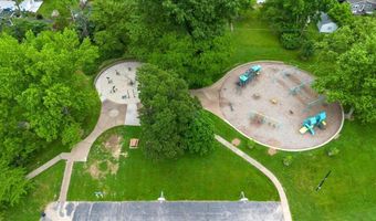 113 Roland Ave, Ballwin, MO 63021