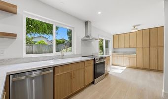 6739 Cantil St, Carlsbad, CA 92009