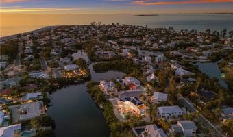 313 HAMMOCK Cir, Anna Maria, FL 34216