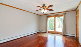 206 Shun Pike, Johnston, RI 02919