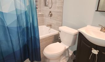 305 North Ave, Antioch, IL 60002