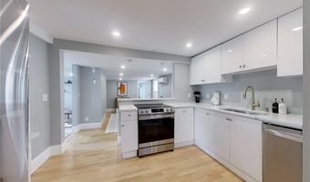 382 Spring St 2, Newport, RI 02840