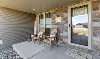 2712 W FALLEN OAK Dr, Appleton, WI 54913