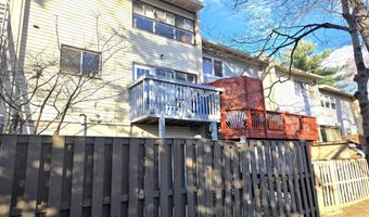 5035 AMERICANA Dr, Annandale, VA 22003