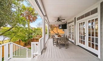 1271 E COAST Dr, Atlantic Beach, FL 32233