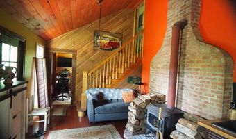 759 Young's Corners Rd, Amsterdam, NY 12010