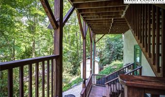 133 Cliffwood Dr, Banner Elk, NC 28604