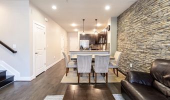 2203 RICHMOND Hwy 101, Alexandria, VA 22301