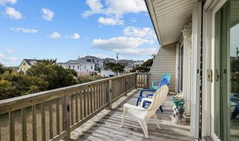 104 Robin Ave, Atlantic Beach, NC 28512