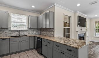 258 Prado St, Apalachicola, FL 32320