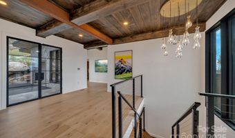 404 Silver Eagle Trl, Banner Elk, NC 28604