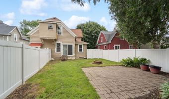 1325 N ONEIDA St, Appleton, WI 54911