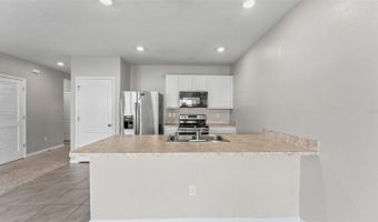 524 BURNHAM Cir, Auburndale, FL 33823