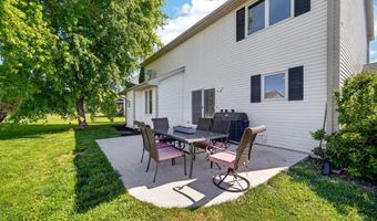 3706 SW Bluegrass Cir, Ankeny, IA 50023