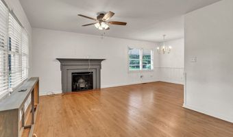 1021 Summit Dr, Albany, GA 31707