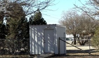 1012 W Castleberry Rd, Artesia, NM 88210