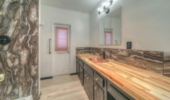 612 Momar Ln, Escondido, CA 92027