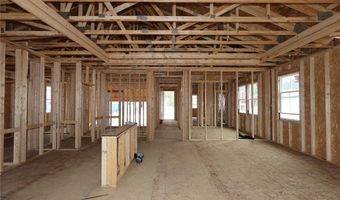 2435 Merriment Dr, Amherst, OH 44001