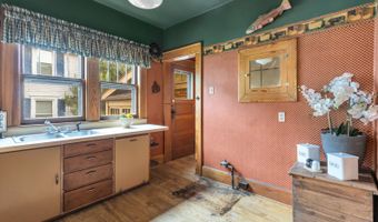 810 N Superior St, Albion, MI 49224
