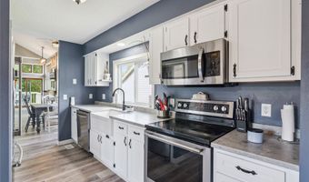 1123 SE Mallard Creek Dr, Ankeny, IA 50021