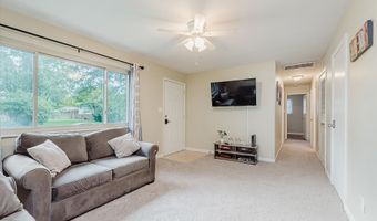 5 Whitewood Ct, Beech Grove, IN 46107