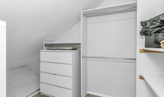 83 The Dell, Albertson, NY 11507