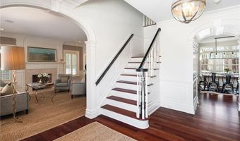 60 Orchard Dr, New Canaan, CT 06840