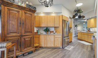 823 Kalalea St, Honolulu, HI 96825