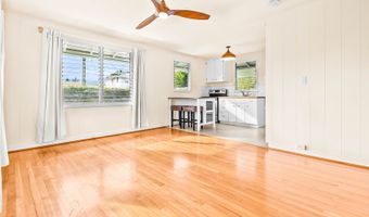 691 Kihapai St B, Kailua, HI 96734