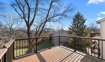 760 Woodside Trails Dr 203, Ballwin, MO 63021