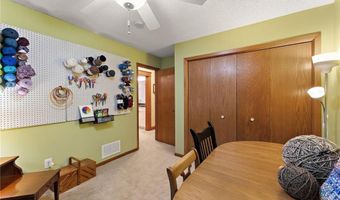 4815 120th St W, Apple Valley, MN 55124