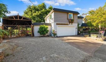 720 Sky Mountain Ln, Alpine, CA 91901