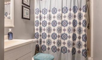 205 Lombardy St, Appomattox, VA 24522