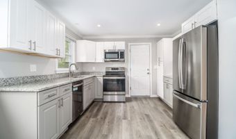 17 Alan Ave, Danbury, CT 06811