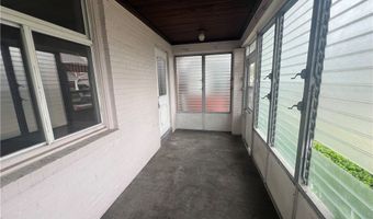 1127 Maplewood Ave, Ambridge, PA 15003