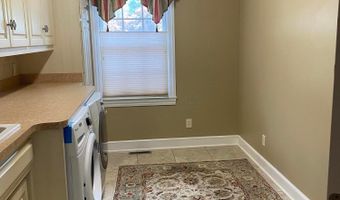 3475 Torrey Pines Dr, Akron, OH 44333