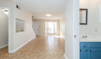 827 E Boyd Dr #C, Baton Rouge, LA 70808