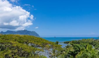 47-505 Lulani St, Kaneohe, HI 96744