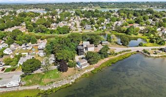 388 Sea View Dr, Warwick, RI 02889