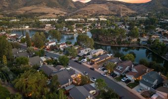 30729 Lakefront Dr, Agoura Hills, CA 91301