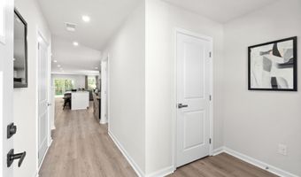 8011 Sterling Oaks Dr NW Plan: Fairview, Ash, NC 28420