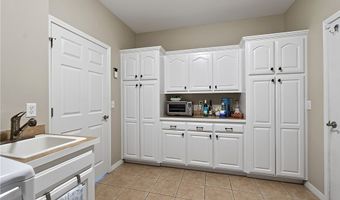 3 Ettington Dr, Bella Vista, AR 72714