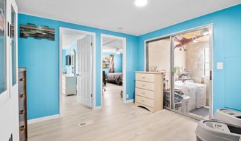 1040 Waterway Dr, Barefoot Bay, FL 32976